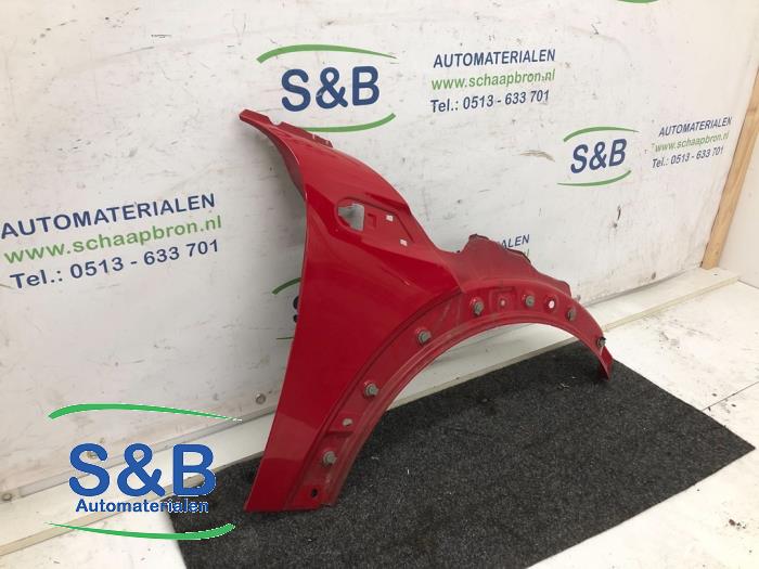 Front wing, right from a MINI Clubman (R55) 1.6 Cooper D 2008