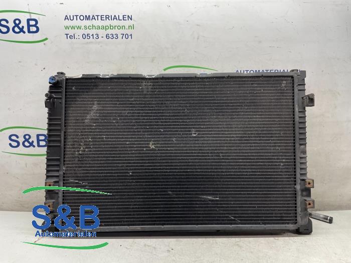 Usagé Radiateur Audi A6 Avant Quattro (C5) 4.2 40V Prix € 100,00 Règlement à la marge proposé par Schaap & Bron