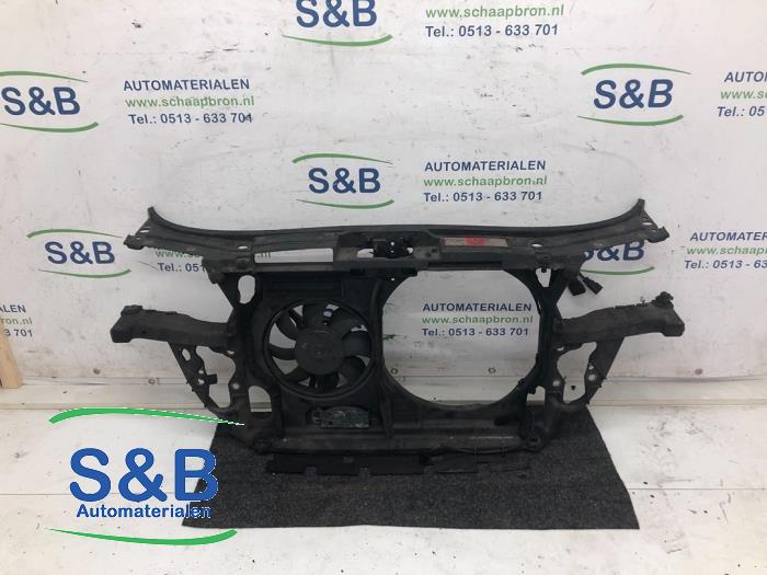 Begagnade Front Audi A6 (C5) 2.5 TDI V6 24V Pris € 125,00 Marginaltabell erbjuds av Schaap & Bron