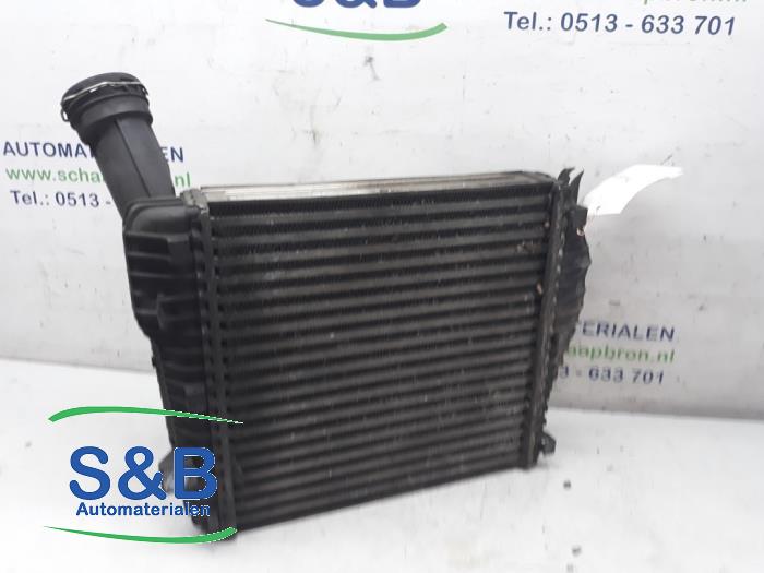 Usados Intercooler Audi Q7 (4LB) 3.0 TDI V6 24V Precio € 70,00 Norma de margen ofrecido por Schaap & Bron