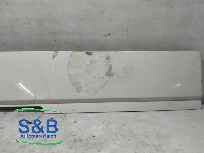Begagnade Diverse Volkswagen Transporter/Caravelle T5 Pris € 50,00 Marginaltabell erbjuds av Schaap & Bron