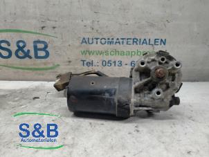 Używane Mechanizm wycieraczki Volkswagen LT II 28/31/35 2.5 TDi Cena € 30,00 Procedura marży oferowane przez Schaap & Bron