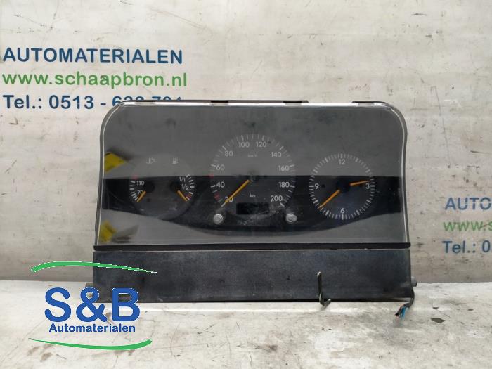 Begagnade Instrumentpanel Volkswagen LT II 2.5 TDi Pris € 60,00 Marginaltabell erbjuds av Schaap & Bron
