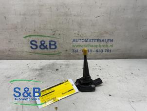 Usados Sensor de nivel de aceite Volkswagen Crafter 2.0 TDI 16V Precio € 25,00 Norma de margen ofrecido por Schaap & Bron