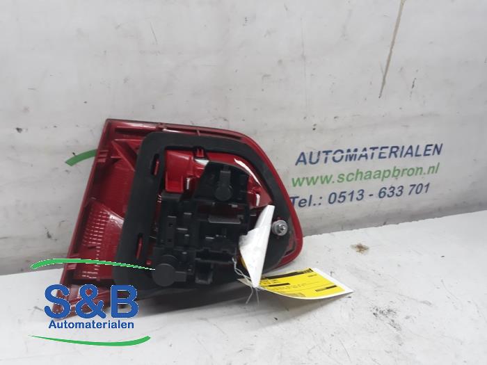 Taillight, left from a Seat Ibiza ST (6J8) 1.2 12V 2015