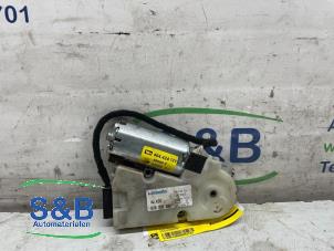 Used Sunroof motor Seat Arosa (6H1) 1.4 MPi Price € 45,00 Margin scheme offered by Schaap & Bron