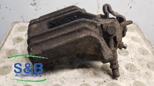 Usados Pinza de freno derecha detrás Volkswagen Bora (1J2) 1.9 TDI 90 Precio € 35,00 Norma de margen ofrecido por Schaap & Bron