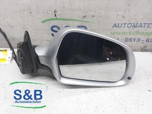 Used Wing mirror, right Audi A3 Sportback (8PA) 2.0 TDI 16V Price € 73,00 Margin scheme offered by Schaap & Bron