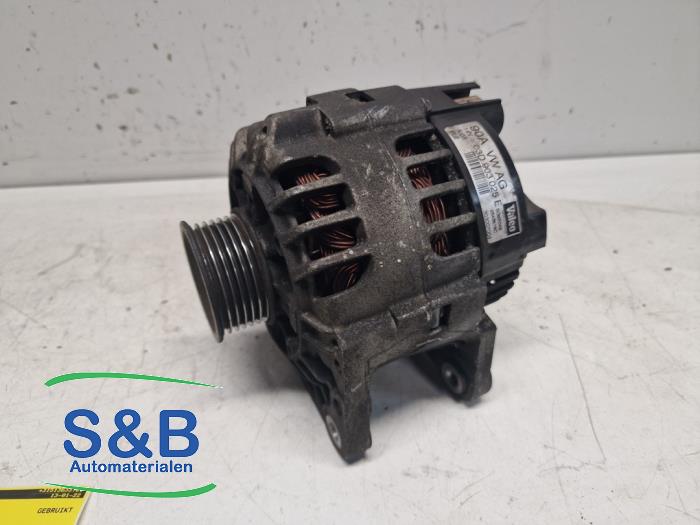 Used Dynamo Volkswagen Polo IV (9N1/2/3) 1.2 12V Price € 40,00 Margin scheme offered by Schaap & Bron