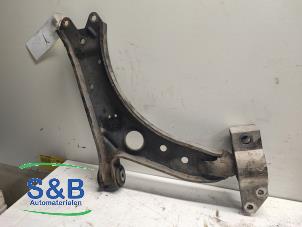 Used Front wishbone, left Seat Leon (1P1) 1.8 TSI 16V Price € 35,00 Margin scheme offered by Schaap & Bron