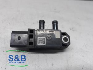 Used Fuel pressure sensor Skoda Fabia III (NJ3) 1.4 TDI 12V 90 Price € 24,99 Margin scheme offered by Schaap & Bron