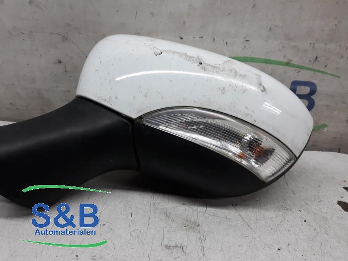 Wing mirror, left from a Renault Clio IV Estate/Grandtour (7R) 1.5 Energy dCi 90 FAP 2015