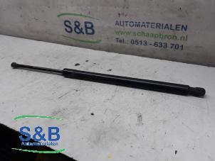 Used Rear gas strut, left Seat Alhambra (7N) 2.0 TDI 16V Price € 15,00 Margin scheme offered by Schaap & Bron