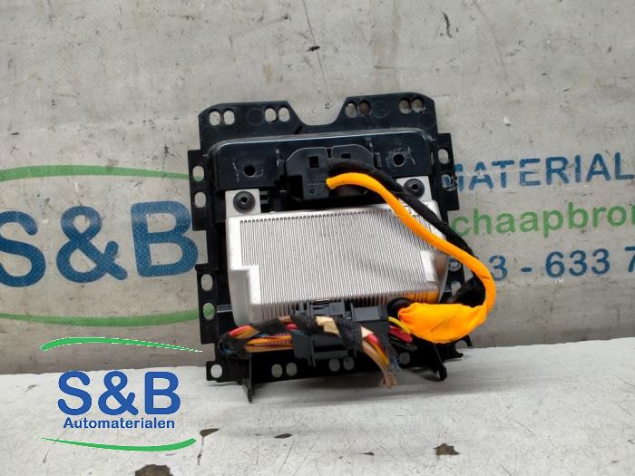 Voltage regulator from a Seat Alhambra (7N) 2.0 TDI 16V 2011