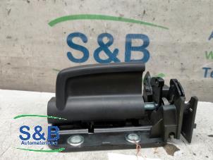 Used Sliding door handle, left Seat Alhambra (7N) 2.0 TDI 16V Price € 25,00 Margin scheme offered by Schaap & Bron