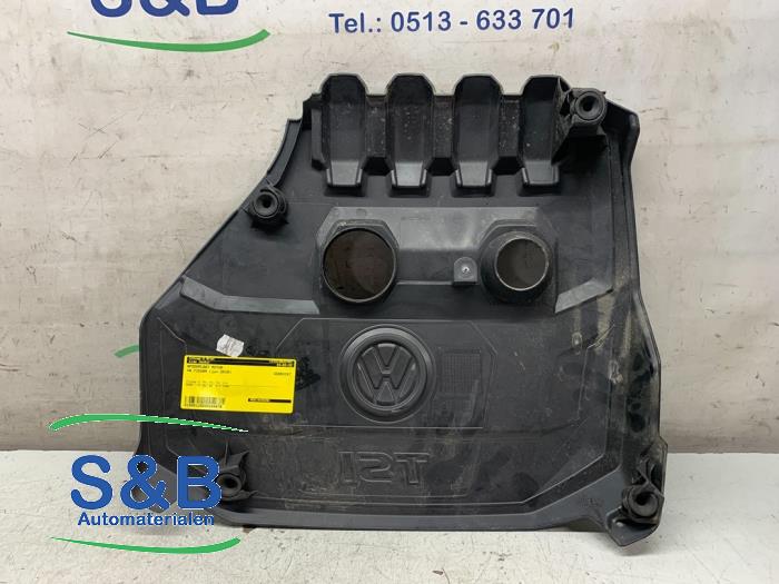Engine cover from a Volkswagen Tiguan (AD1) 1.5 TSI 16V 2019