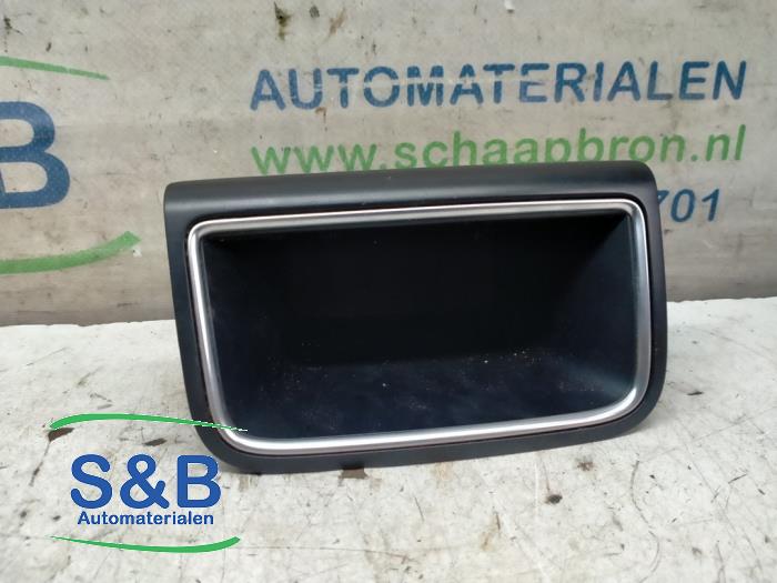 Używane Schowek Audi A4 (B8) 2.0 TDI 16V Cena € 15,00 Procedura marży oferowane przez Schaap & Bron