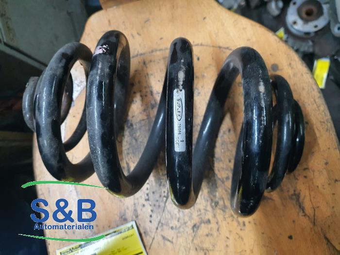 Rear coil spring from a Volkswagen Transporter/Caravelle T4 2.5 TDI 2000