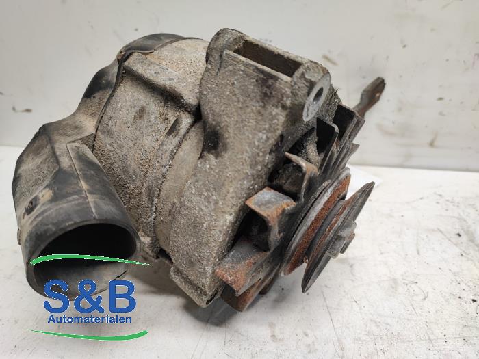 Gebrauchte Dynamo Audi 100 Avant (C3) Preis auf Anfrage angeboten von Schaap & Bron