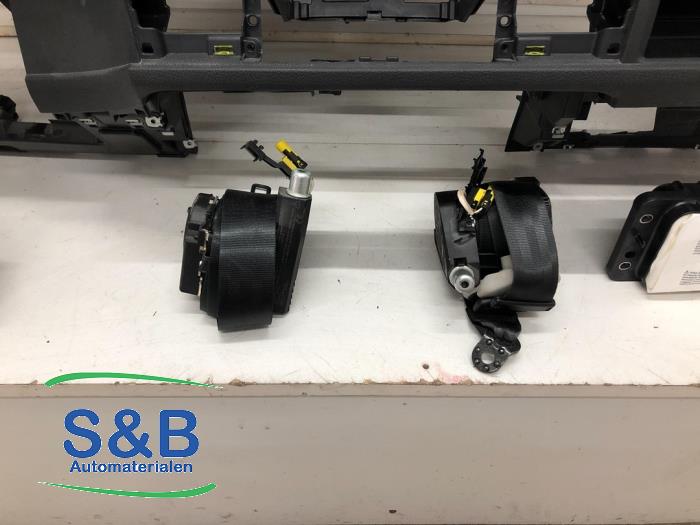 Vollzähligkeit Airbags Volkswagen Transporter T6 2.0 TDI 150 7E0880201AP