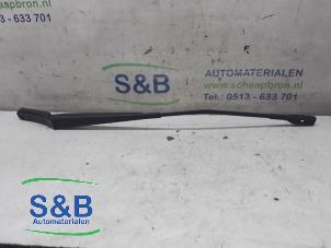 Used Front wiper arm Skoda Octavia Combi (5EAC) 1.0 TSI 12V Price € 20,00 Margin scheme offered by Schaap & Bron