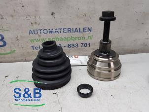 New CV joint, front Volkswagen Transporter/Caravelle T4 2.5 TDI Price € 90,75 Inclusive VAT offered by Schaap & Bron