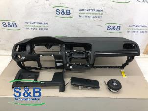 Usagé Set de airbag Volkswagen Golf VII (AUA) 1.4 GTE 16V Prix € 1.350,00 Règlement à la marge proposé par Schaap & Bron