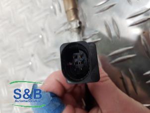 Sonde lambda d'un Volkswagen Caddy Combi III (2KB,2KJ) 1.9 TDI 2007
