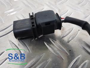 Sonde lambda d'un Volkswagen Caddy Combi III (2KB,2KJ) 1.9 TDI 2007