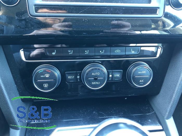 Begagnade Klimatpanel Volkswagen Passat Variant (3G5) 1.6 TDI 16V Pris € 149,00 Marginaltabell erbjuds av Schaap & Bron