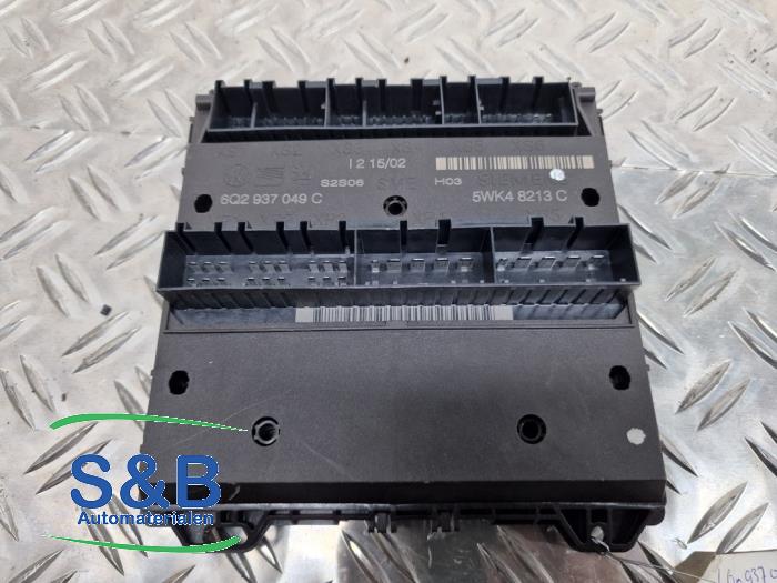 Used On-board computer Volkswagen Polo IV (9N1/2/3) 1.2 12V Price € 75,00 Margin scheme offered by Schaap & Bron