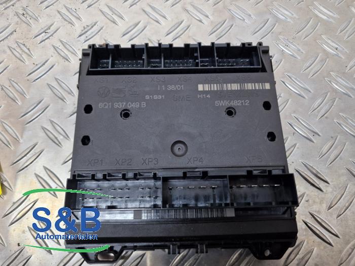 Used On-board computer Volkswagen Polo IV (9N1/2/3) 1.2 12V Price € 75,00 Margin scheme offered by Schaap & Bron