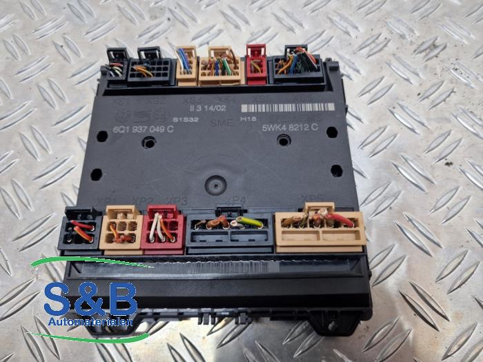 Usagé Ordinateur de bord Volkswagen Polo IV (9N1/2/3) 1.4 16V Prix € 40,00 Règlement à la marge proposé par Schaap & Bron