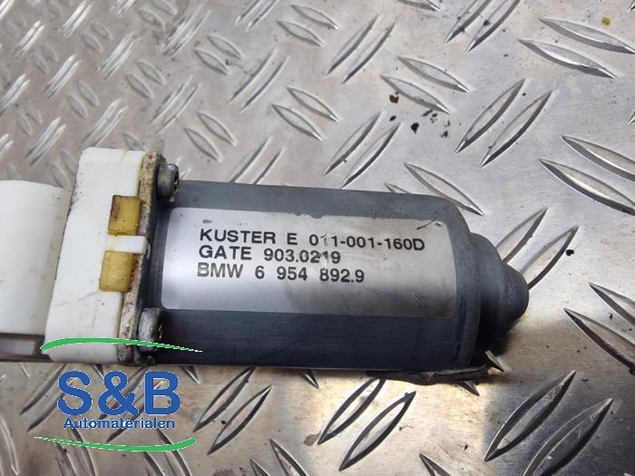Usados Motor de ventanilla de puerta BMW Mini (R50/53) 1.4 D One Precio € 35,00 Norma de margen ofrecido por Schaap & Bron