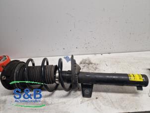 Used Front shock absorber, right Volkswagen Golf VII (AUA) 1.4 TSI 16V Price € 50,00 Margin scheme offered by Schaap & Bron