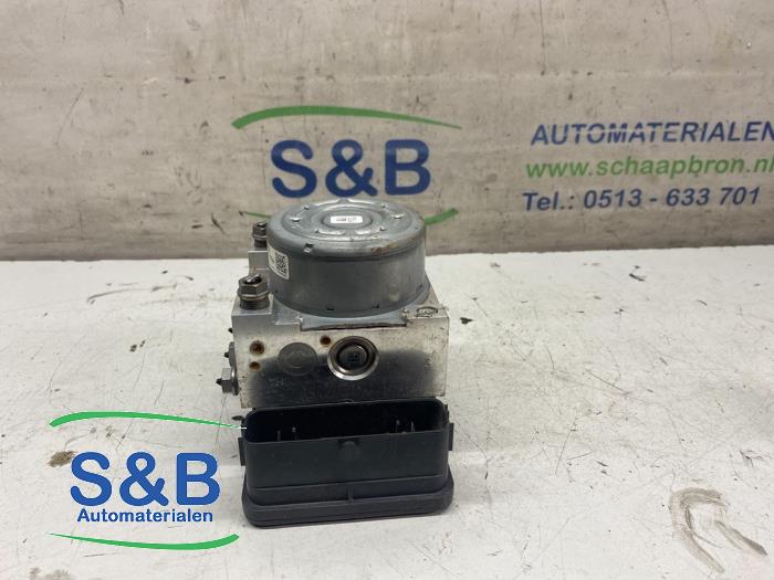 Pompe ABS d'un Audi A3 (8V1/8VK) 1.4 TFSI 16V 2014