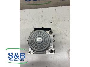 Pompe ABS d'un Audi A3 (8V1/8VK) 1.4 TFSI 16V 2014