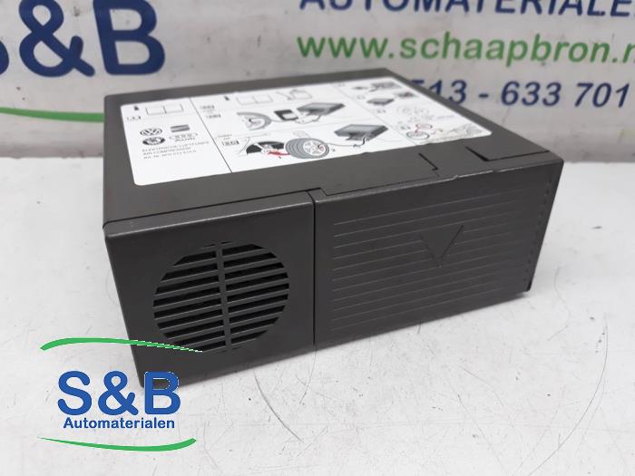 Begagnade Däckpump Audi TT Roadster (8J9) 2.0 TFSI 16V Pris € 45,00 Marginaltabell erbjuds av Schaap & Bron