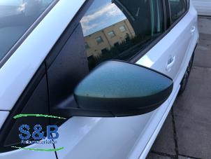 Used Wing mirror, left Volkswagen Polo V (6R) 1.4 TDI DPF BlueMotion technology Price € 50,00 Margin scheme offered by Schaap & Bron