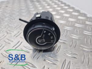 Used Automatic gear selector Peugeot 208 II (UB/UH/UP) 1.2 Vti 12V PureTech 100 Price € 50,00 Margin scheme offered by Schaap & Bron