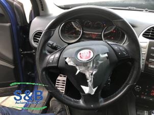 Used Steering wheel Fiat Bravo (198A) 1.4 T-Jet 16V 120 Price € 185,00 Margin scheme offered by Schaap & Bron