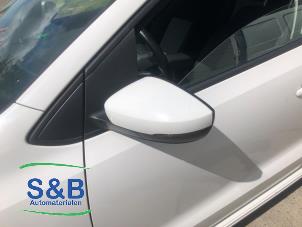 Used Wing mirror, left Volkswagen Polo V (6R) 1.2 TDI 12V BlueMotion Price € 75,00 Margin scheme offered by Schaap & Bron