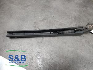 Used Rear wiper arm Skoda Octavia Combi (5EAC) 1.6 TDI GreenTec 16V 4x4 Price € 15,00 Margin scheme offered by Schaap & Bron