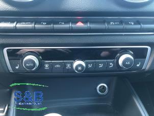 Usados Panel Climatronic Audi A3 Limousine (8VS/8VM) 2.0 TDI 16V Precio € 150,00 Norma de margen ofrecido por Schaap & Bron