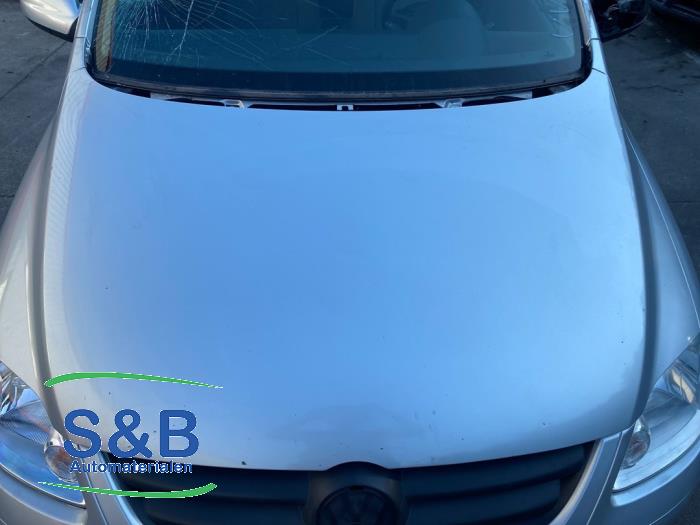 Używane Maska Volkswagen Fox (5Z) 1.2 Cena € 120,00 Procedura marży oferowane przez Schaap & Bron