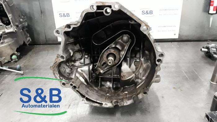 Used Gearbox Audi A4 Avant Quattro (B6) 2.5 TDI V6 24V Price € 450,00 Margin scheme offered by Schaap & Bron