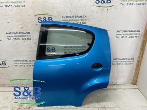 Używane Drzwi lewe tylne wersja 4-drzwiowa Peugeot 107 1.0 12V Cena € 175,00 Procedura marży oferowane przez Schaap & Bron