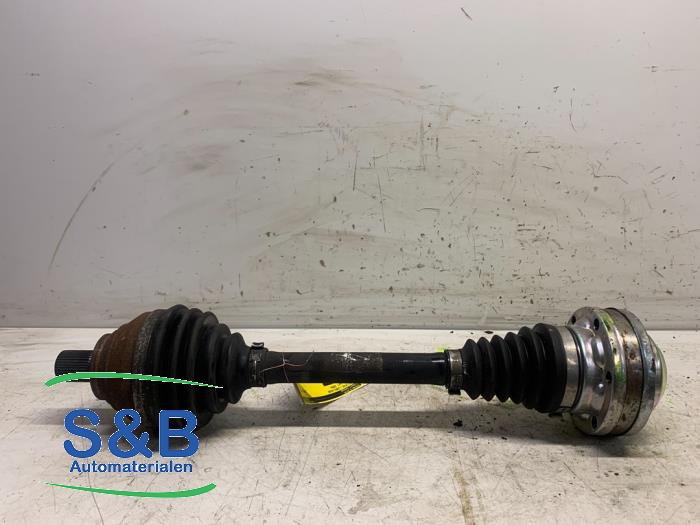 Gebrauchte Antriebswelle links vorne Volkswagen Golf V (1K1) 1.4 GT 16V Preis € 75,00 Margenregelung angeboten von Schaap & Bron