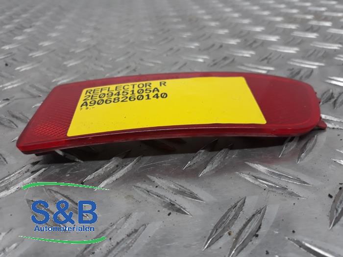 Rear light reflector