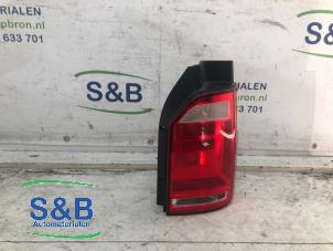 Gebrauchte Rücklicht rechts Volkswagen Transporter T6 2.0 TDI 150 4Motion Preis € 50,00 Margenregelung angeboten von Schaap & Bron